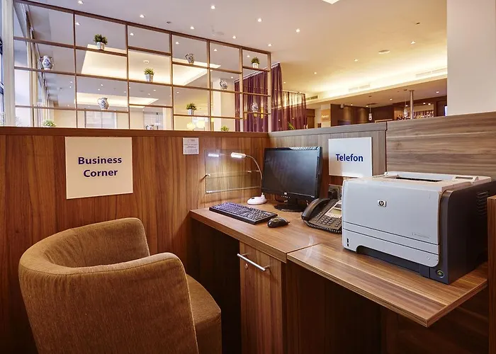 Express Frankfurt Hauptbahnhof 3* フランクフルト