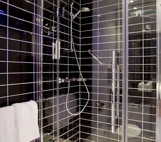 Express Frankfurt Hauptbahnhof ホテル 3*