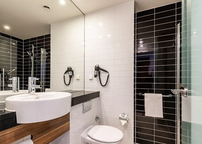 Express Frankfurt Hauptbahnhof ホテル 3*