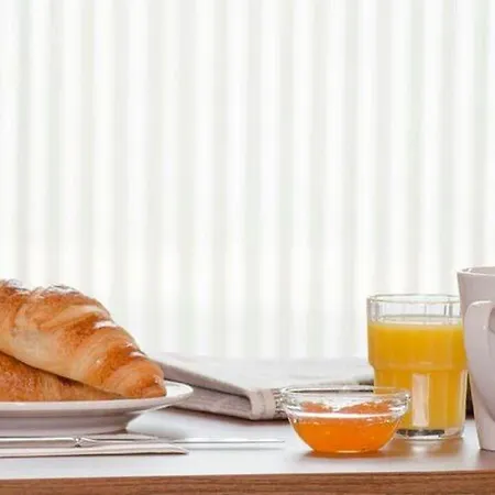 מלון Express Frankfurt Hauptbahnhof פרנקפורט