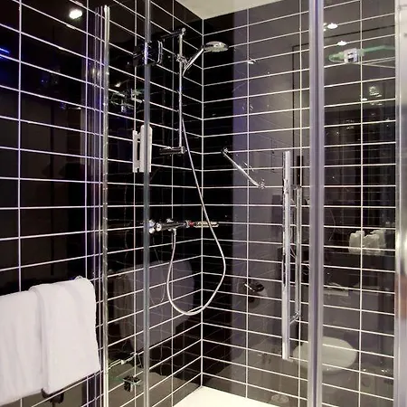 Express Frankfurt Hauptbahnhof מלון 3*