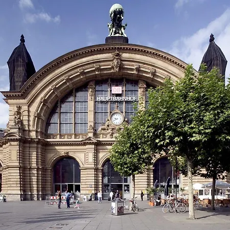 מלון Express Frankfurt Hauptbahnhof פרנקפורט