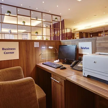 Express Frankfurt Hauptbahnhof 3* Francoforte sul Meno