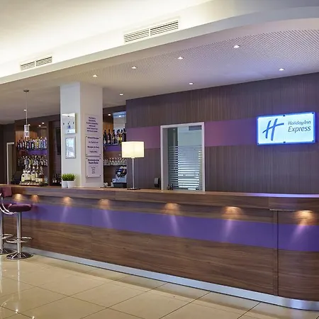 Express Frankfurt Hauptbahnhof Hotel 3*