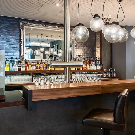 Express Frankfurt Hauptbahnhof 3* פרנקפורט