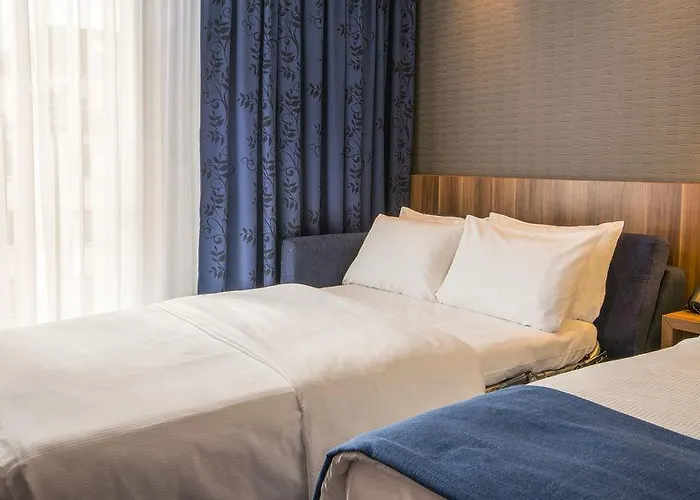 호텔 Express Frankfurt Hauptbahnhof 3*