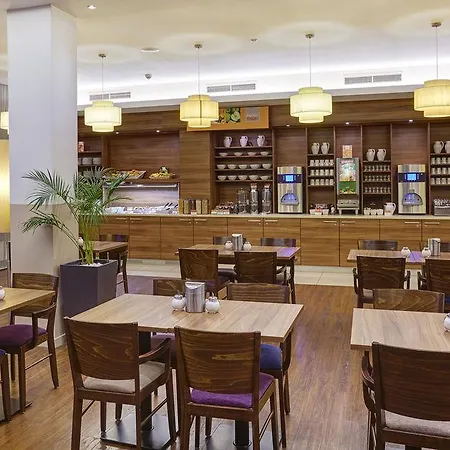 Express Frankfurt Hauptbahnhof 호텔 3*