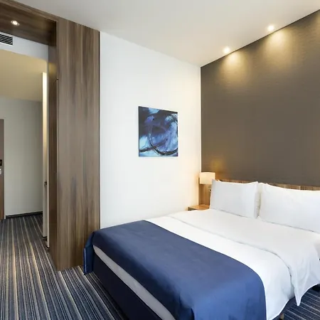 Express Frankfurt Hauptbahnhof Otel